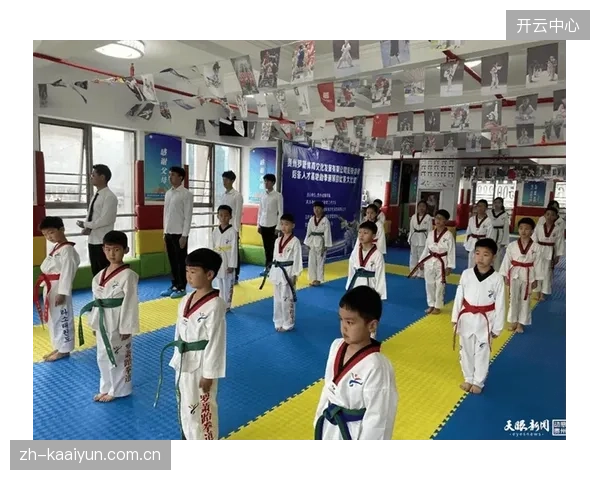 全国少年跆拳道大区赛在昆明与成都成功举办，旨在完善青少年人才培养体系与后备力量建设。
